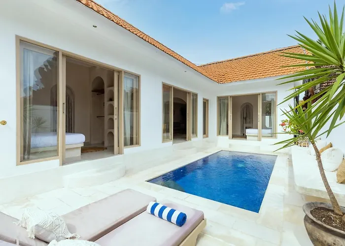 Villa Canggu Beach Coconut - Walking Distance To Beach & Bars!