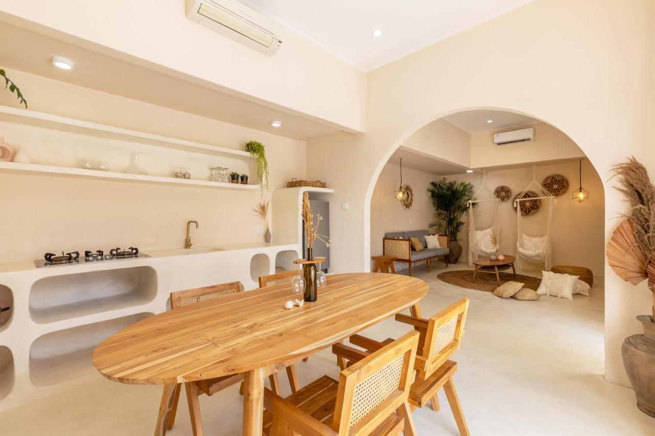 Coconut - Walking Distance To & Bars! Villa *