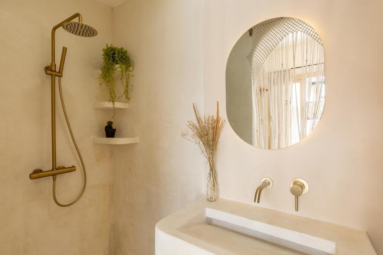 Villa Coconut - Walking Distance To & Bars!